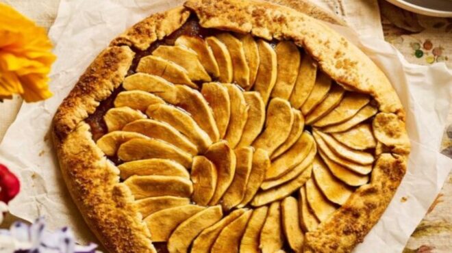 γκαλέτ-με-μήλα-563784286