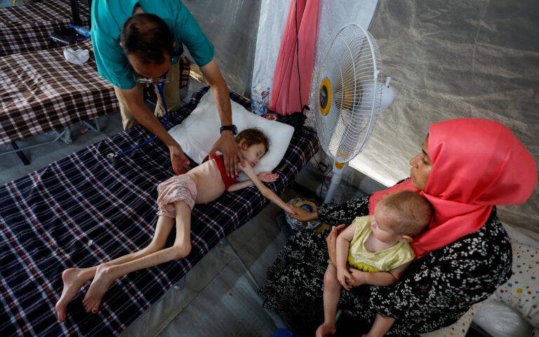 «Ο λιμός στη Γάζα ξεδιπλώνεται μπροστά στα μάτια μας»-12