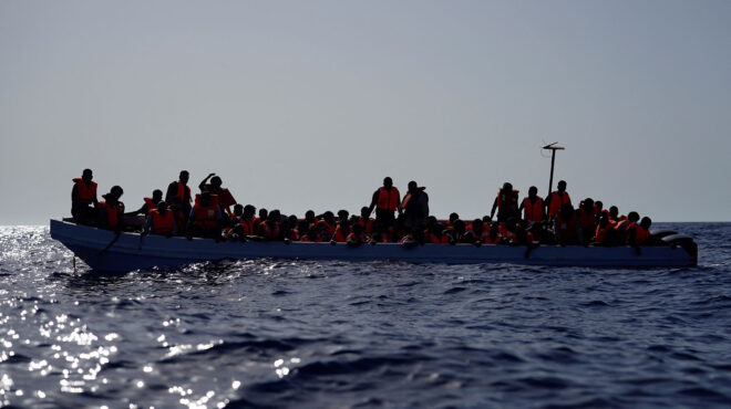 λαμπεντούζα-ανατράπηκαν-δύο-πλεούμε-563762770