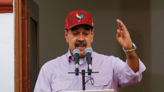 μαδούρο-υποσχέθηκε-τουφέκια-και-πυρ-563769832