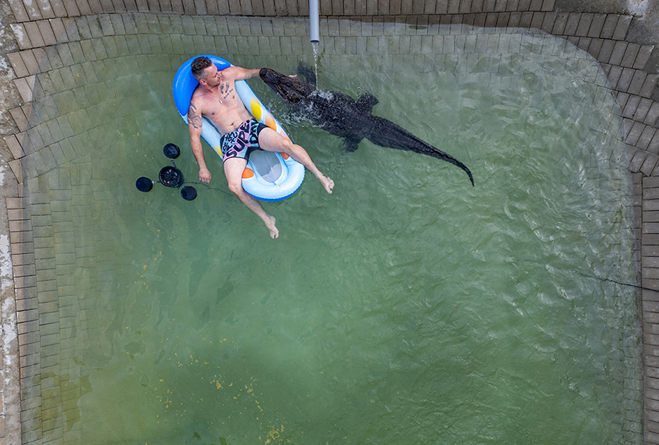 Ενα γλυπτό ως έκκληση-2
