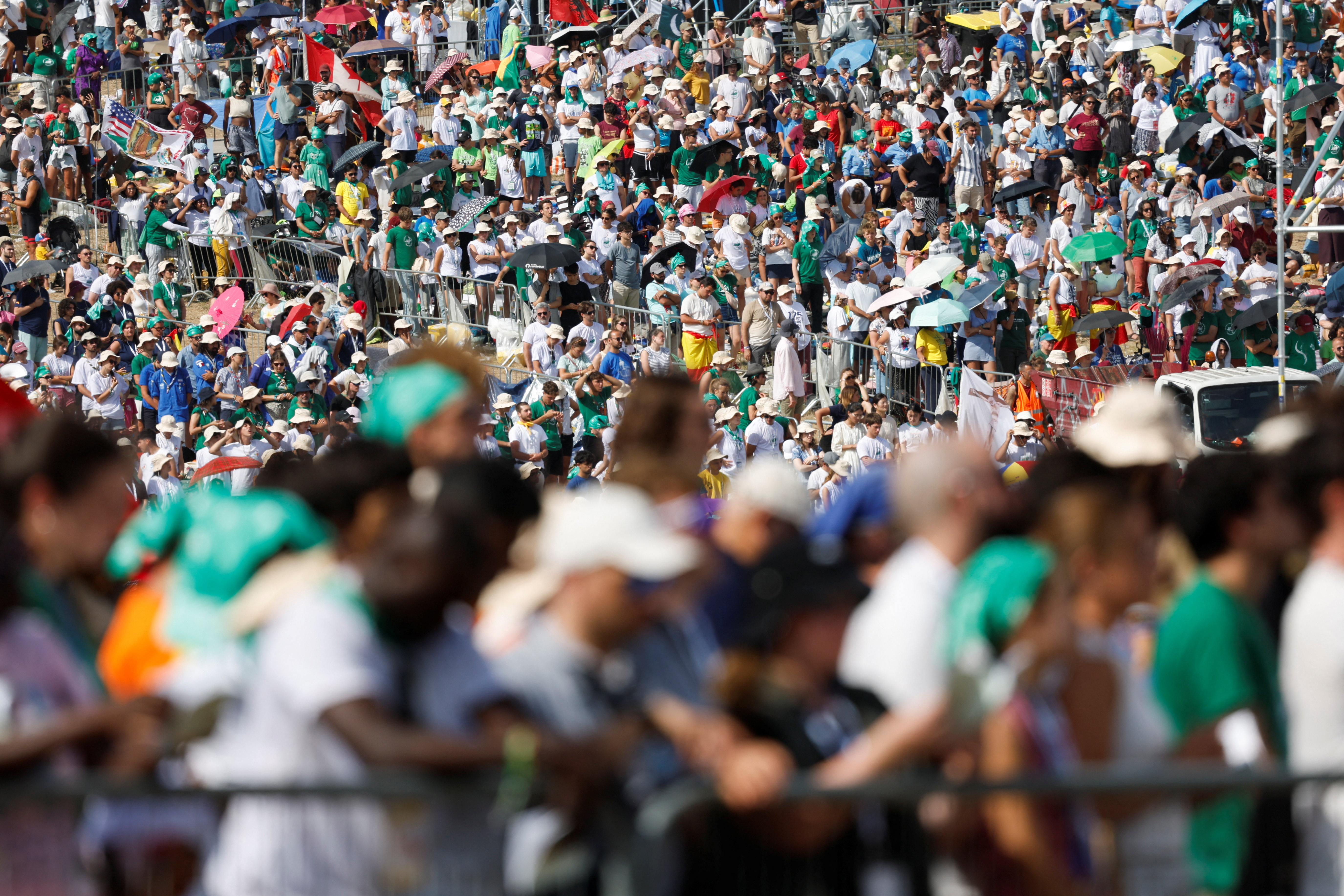 Ιταλία: Πάνω από 1 εκατ. καθολικοί νέοι συγκεντρώθηκαν στη Ρώμη – Το μήνυμα του Πάπα-2