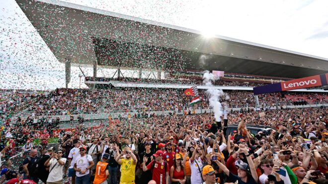 παράσταση-τίτλου-για-την-mclaren-563757643