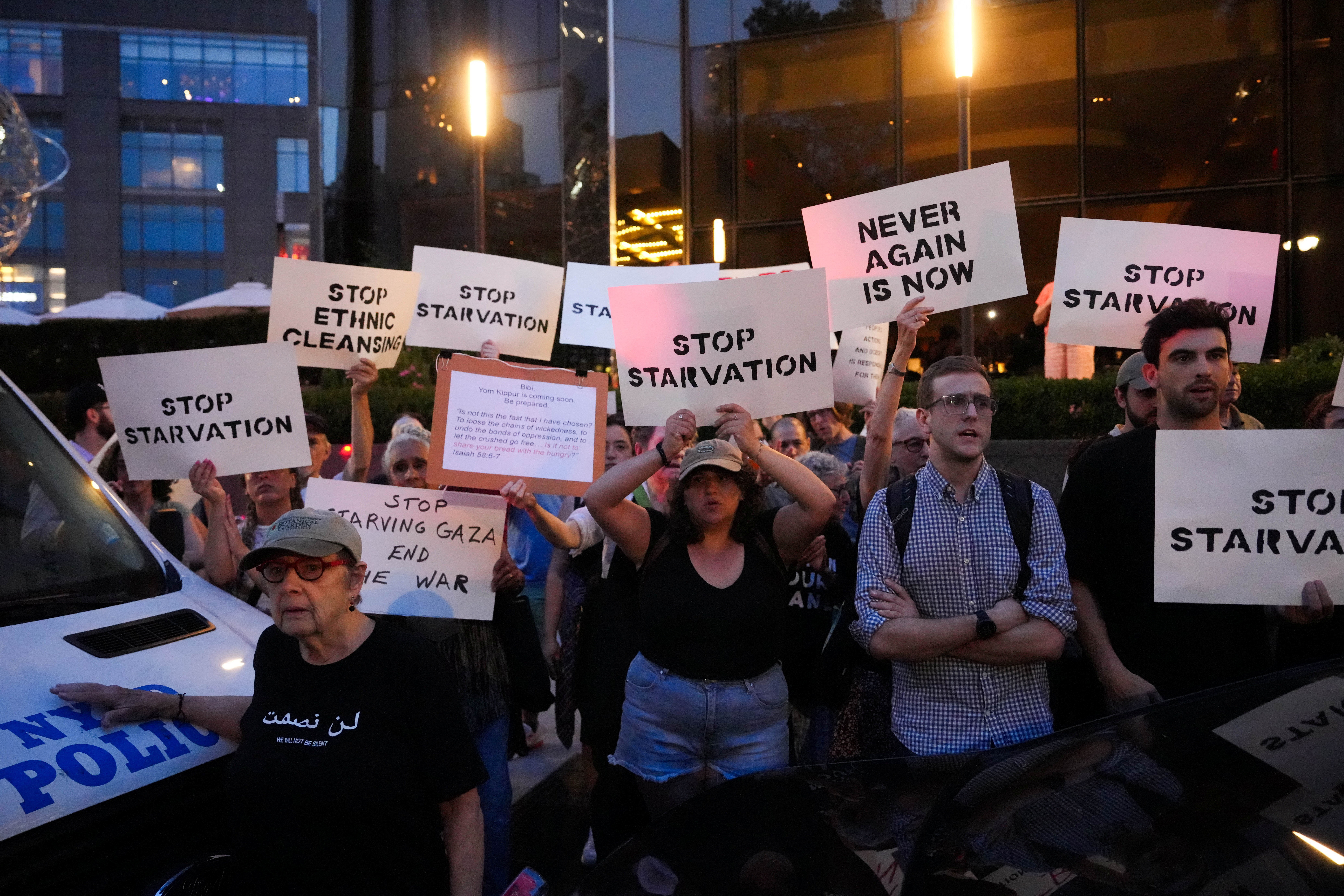 Νέα Υόρκη: Διαδήλωση για τη Γάζα έξω από τον πύργο του Τραμπ – Πάνω από 40 συλλήψεις-2