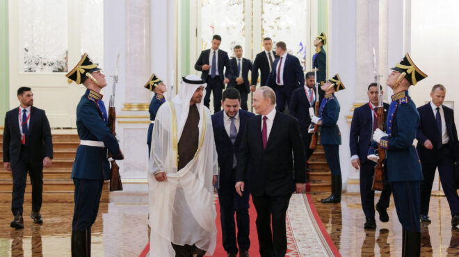 στη-μόσχα-ξανά-ο-εμιρατινός-ηγέτης-δ-563753827