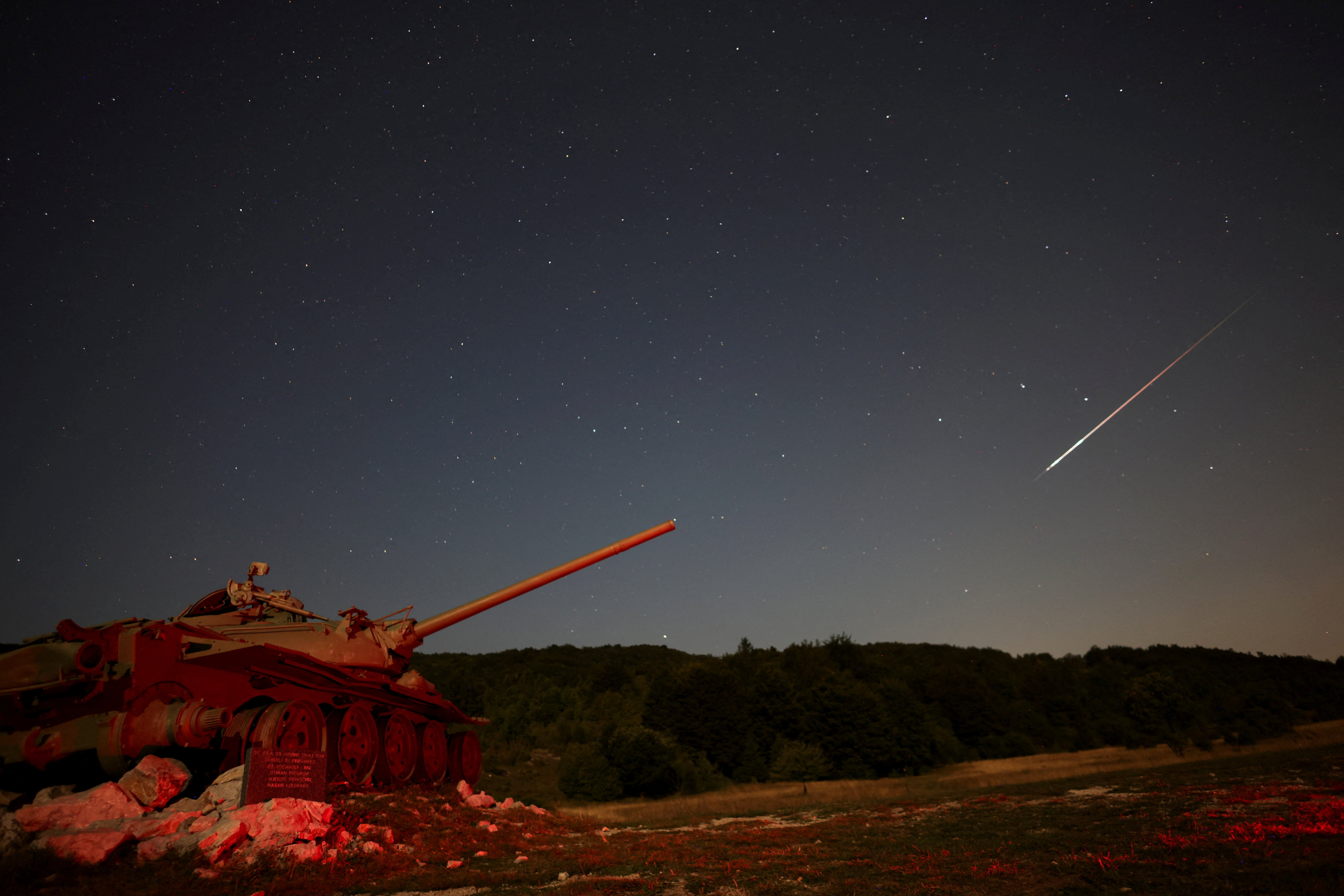 Περσείδες: Εικόνες από τη θεαματική «βροχή» διαττόντων αστέρων-1