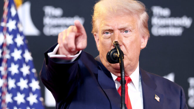 ουκρανία-η-κλήση-τραμπ-που-άναψε-φωτι-563763925