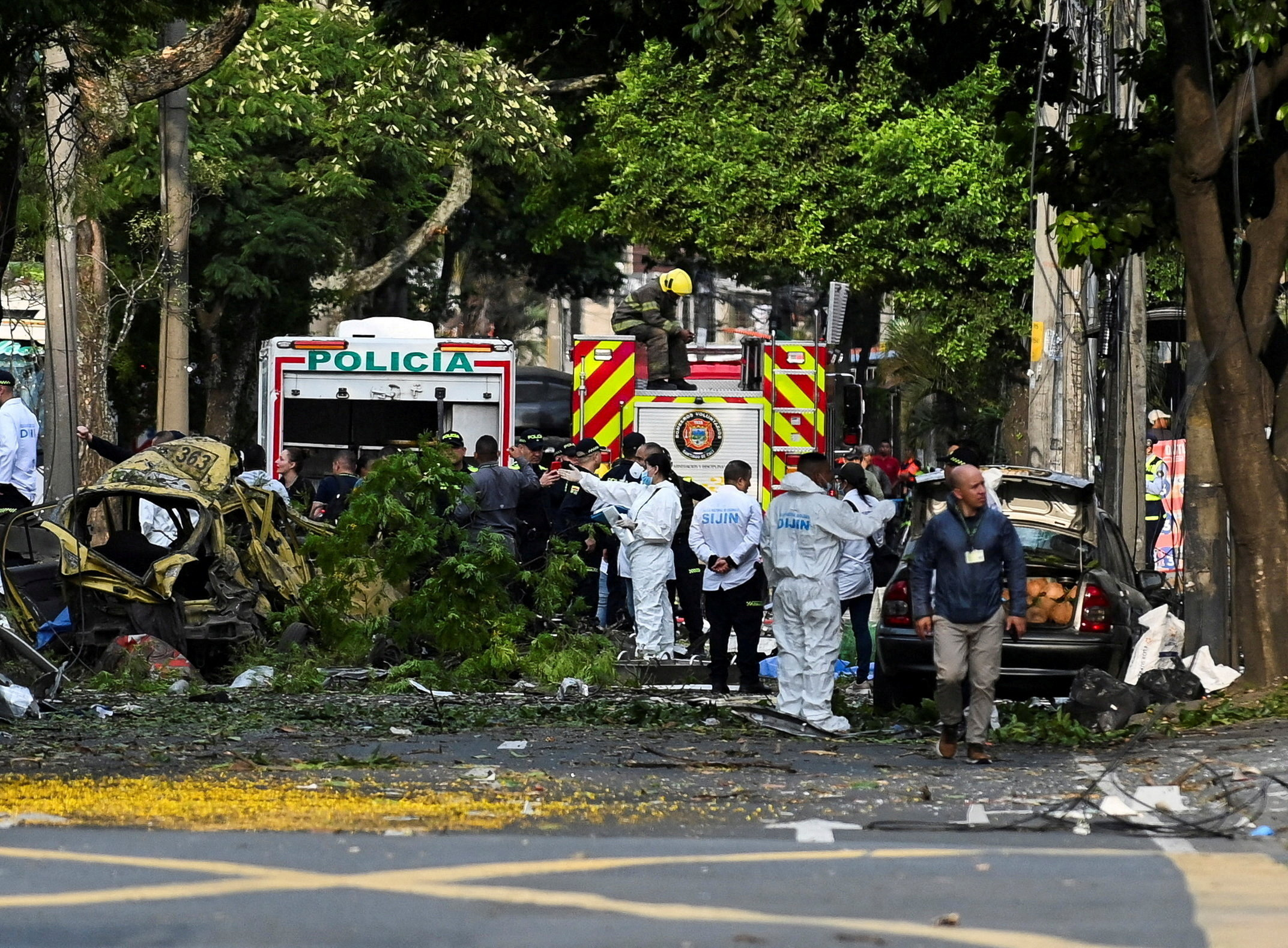 Κολομβία: Τρομοκρατικές επιθέσεις σε Κάλι και Μεδεγίν – Νεκροί αστυνομικοί και πολίτες-1
