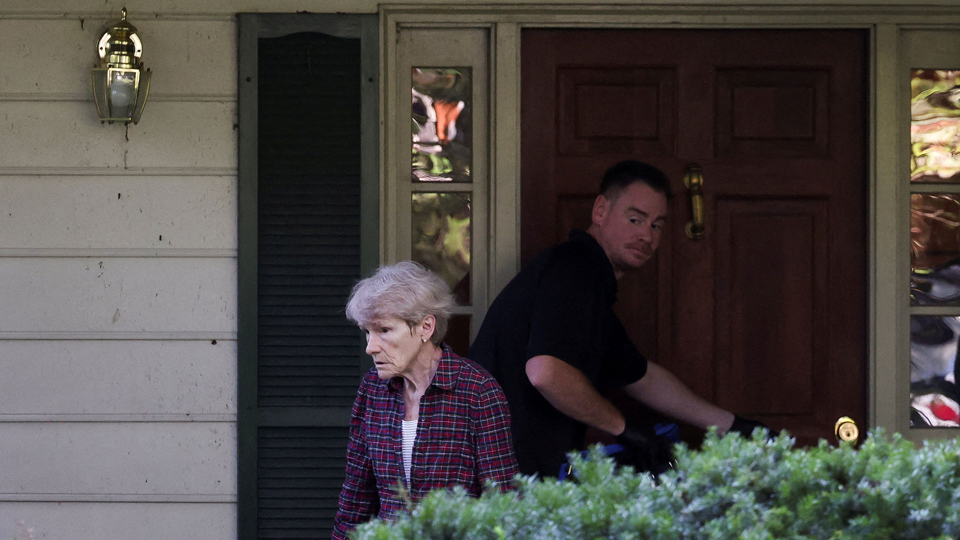 Τζον Μπόλτον: Εφοδος του FBΙ στο σπίτι του πρώην συμβούλου του Τραμπ-6