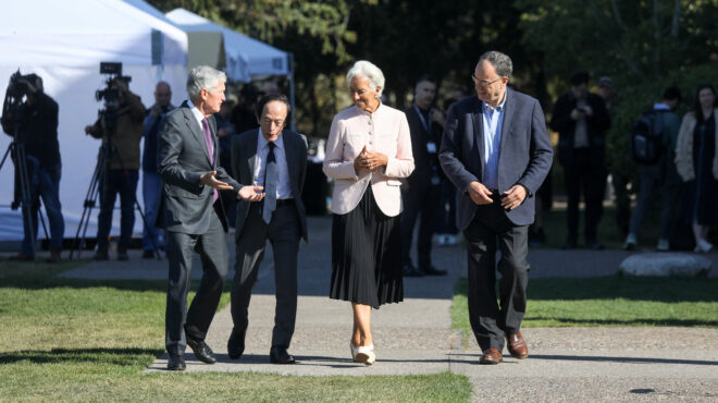 η-wall-street-σε-άνοδο-μετά-τα-μηνύματα-πάουελ-γι-563776750