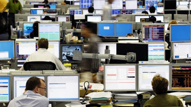 τοποθετούνται-ξανά-σε-ελληνικά-κρατι-563773396