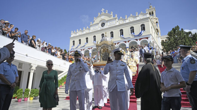 ο-δεκαπενταύγουστος-των-ελλήνων-της-γ-563766949