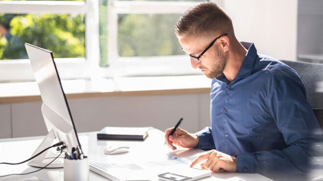 μόνιμη-ελάφρυνση-της-μεσαίας-τάξης-563771584