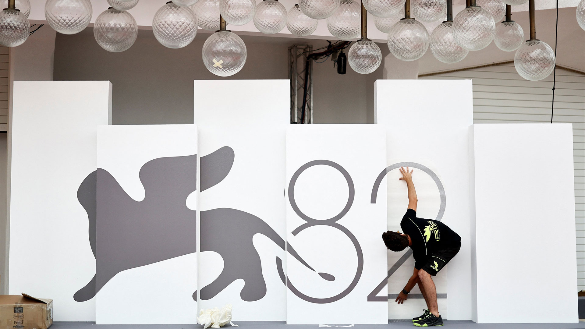 82ο-φεστιβάλ-βενετίας-από-τον-φρανκενστ-563782063