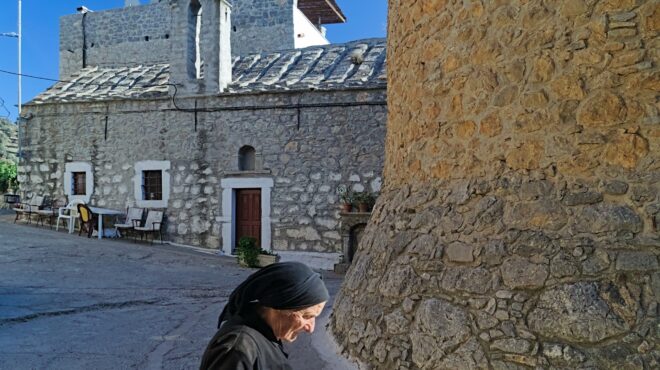 το-μοιρολόι-στην-εποχή-της-τεχνητής-νο-563773054