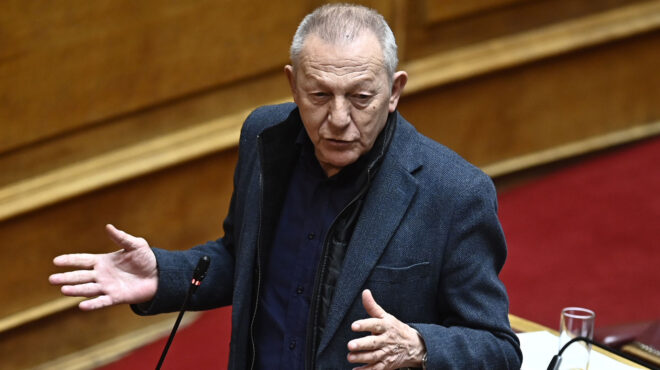 θ-παφίλης-σε-χειρουργική-επέμβαση-στη-563781235