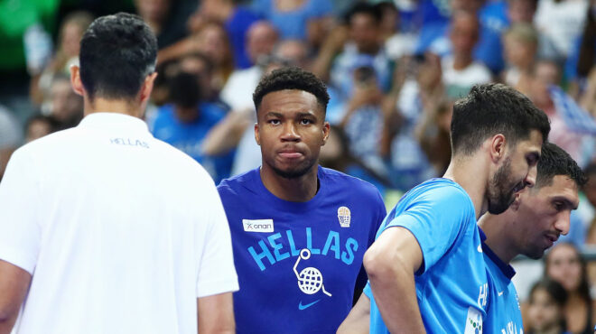 εθνική-ομάδα-ομίχλη-με-αντετοκούνμπο-563760142