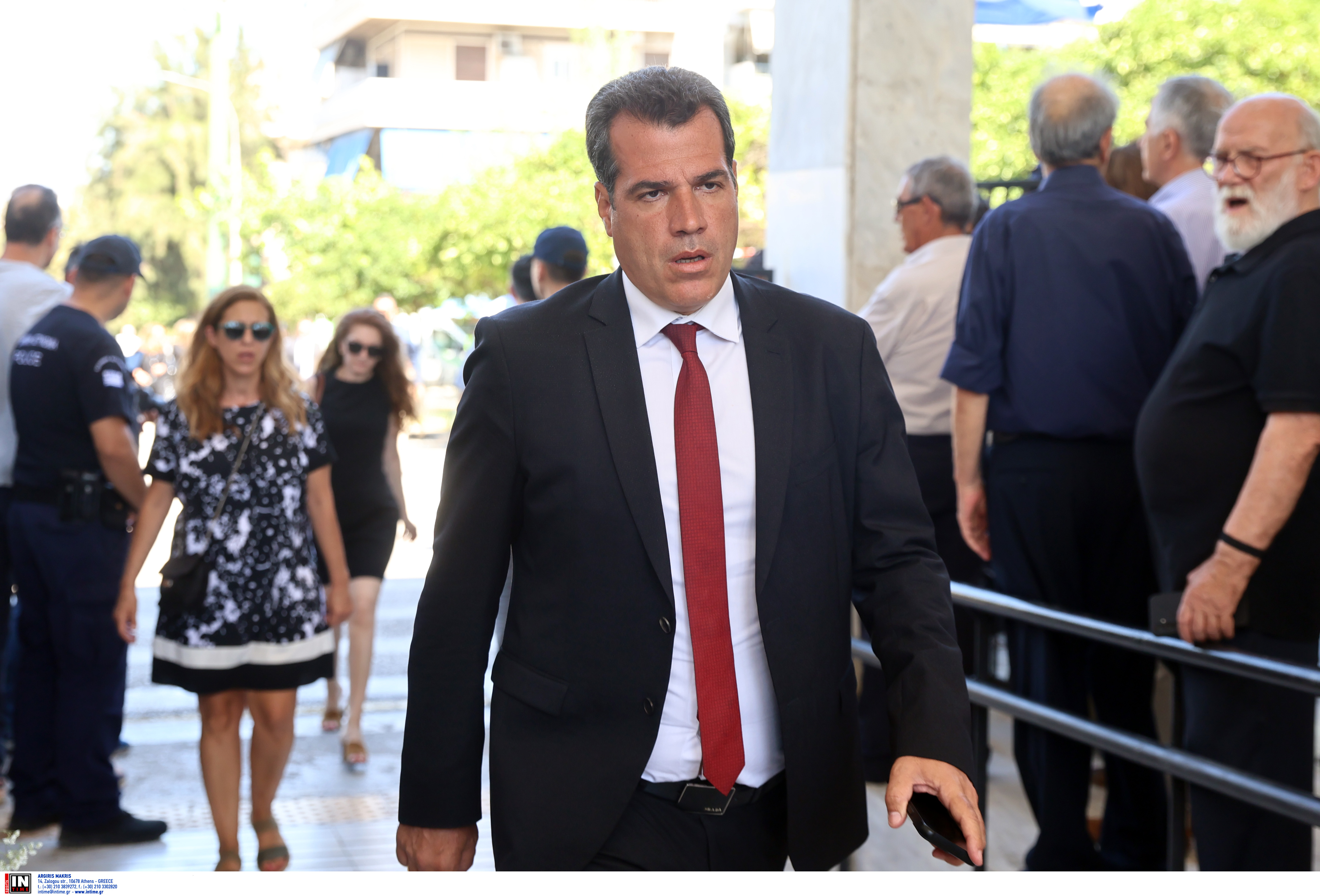 Λένα Σαμαρά: Σε κλίμα οδύνης το ύστατο χαίρε-13