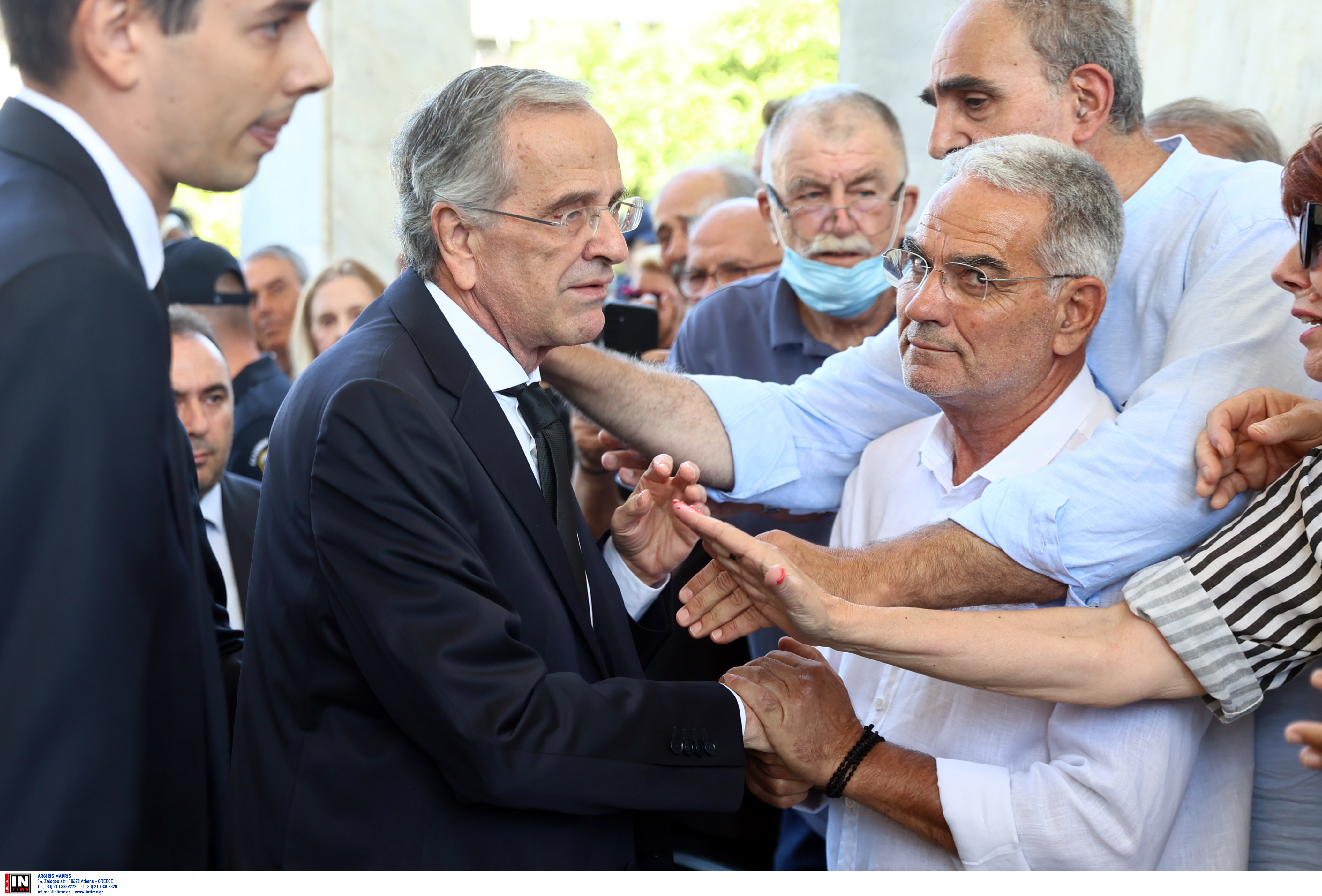 Λένα Σαμαρά: Σε κλίμα οδύνης το ύστατο χαίρε-4