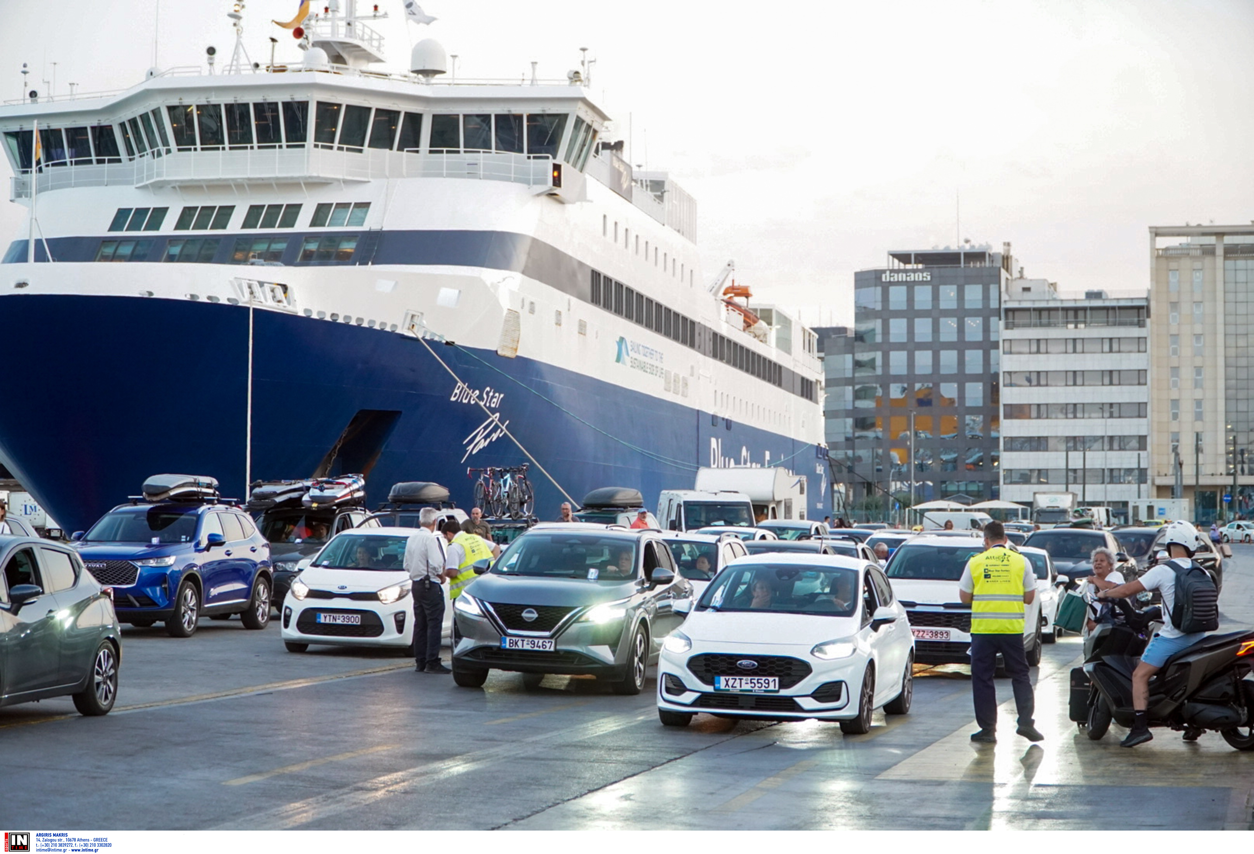 Δεκαπενταύγουστος: Αναχωρούν και οι τελευταίοι αδειούχοι – Γεμάτα τα πλοία-1