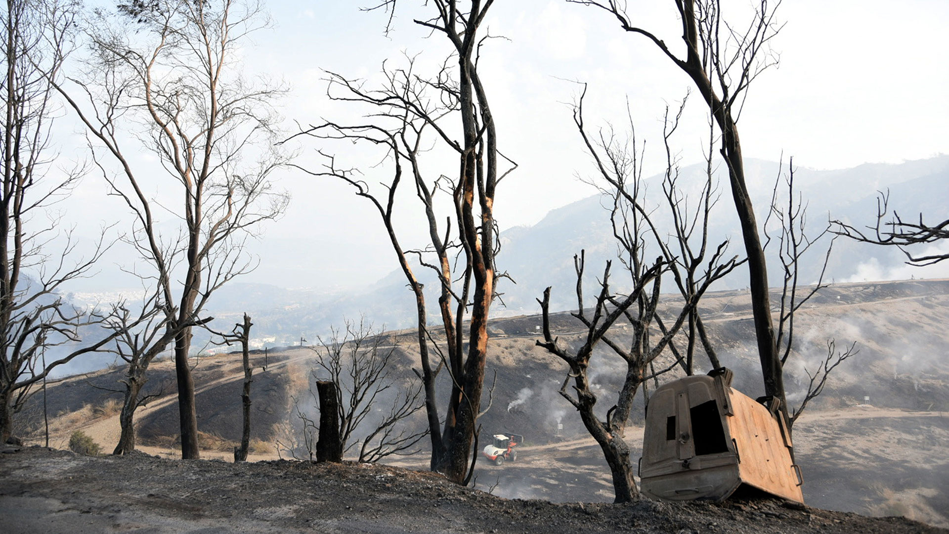 φωτιές-ο-κόσμος-θεωρεί-ότι-είναι-ο-προ-563764162