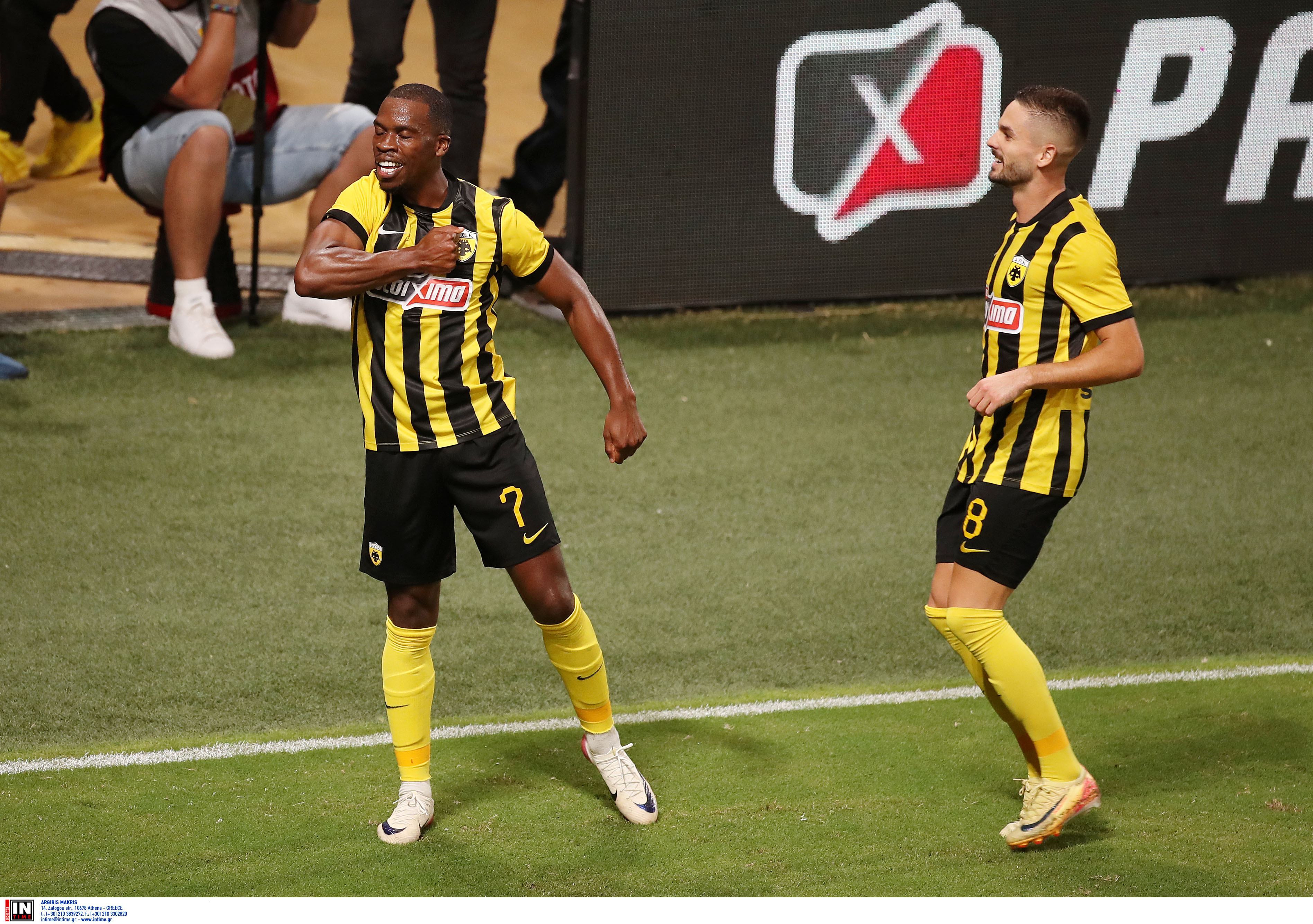 Κουτέσα και Γιόβιτς έστειλαν την ΑΕΚ στα πλέι οφ του Conference League-1