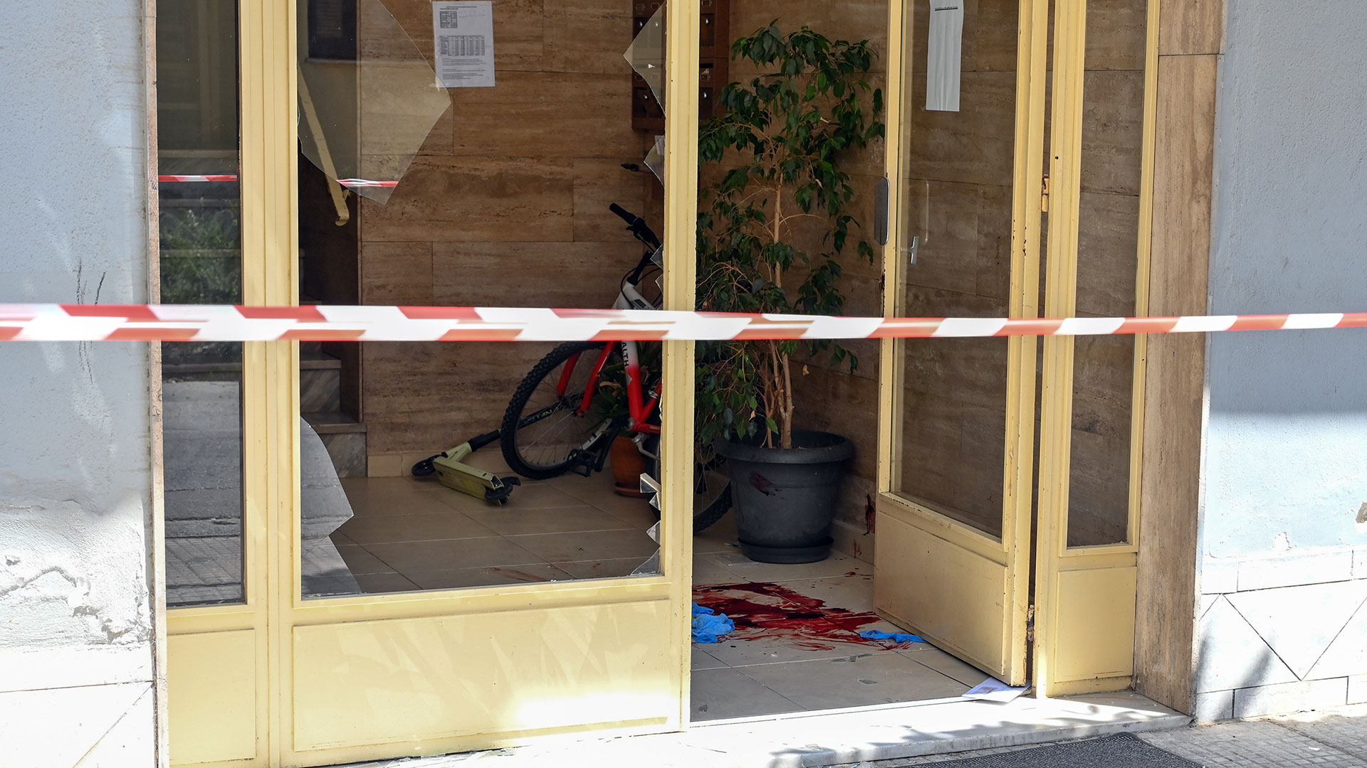 Γυναικοκτονία στον Βόλο: Ανθρωποκυνηγητό για τη σύλληψη – Αναζητούν το δρομολόγιο διαφυγής-2