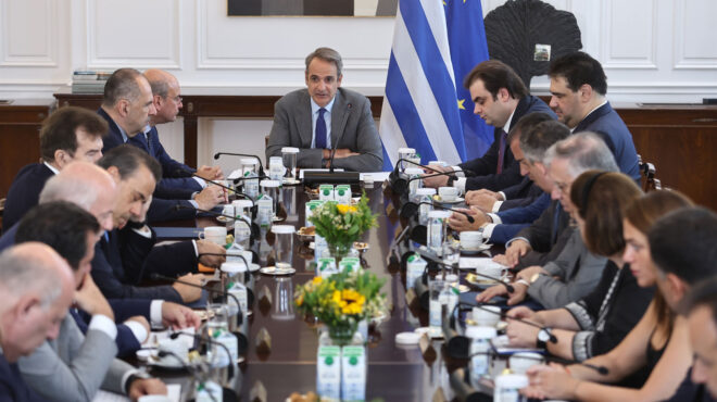 υπουργεία-κλειδιά-για-μαξίμου-563775163