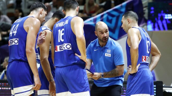 εθνική-μπάσκετ-πάνοπλη-στο-ακρόπολι-563769601