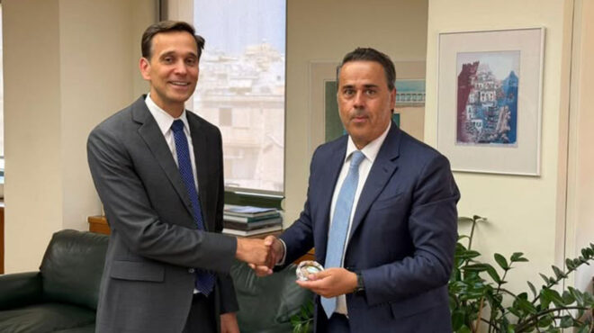 συνάντηση-παπασταύρου-με-τον-νέο-επιτ-563749531