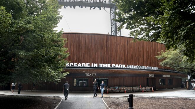 ανοίγει-και-πάλι-το-σπίτι-του-σαίξπηρ-σ-563754694