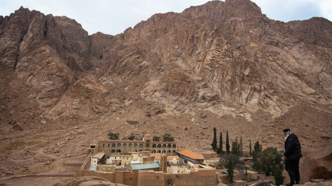 μονή-σινά-τα-έκτροπα-και-ο-ρόλος-του-κα-563783722