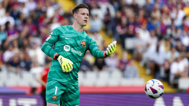 το-σκισμένο-περιβραχιόνιο-του-τερ-στέ-563755327