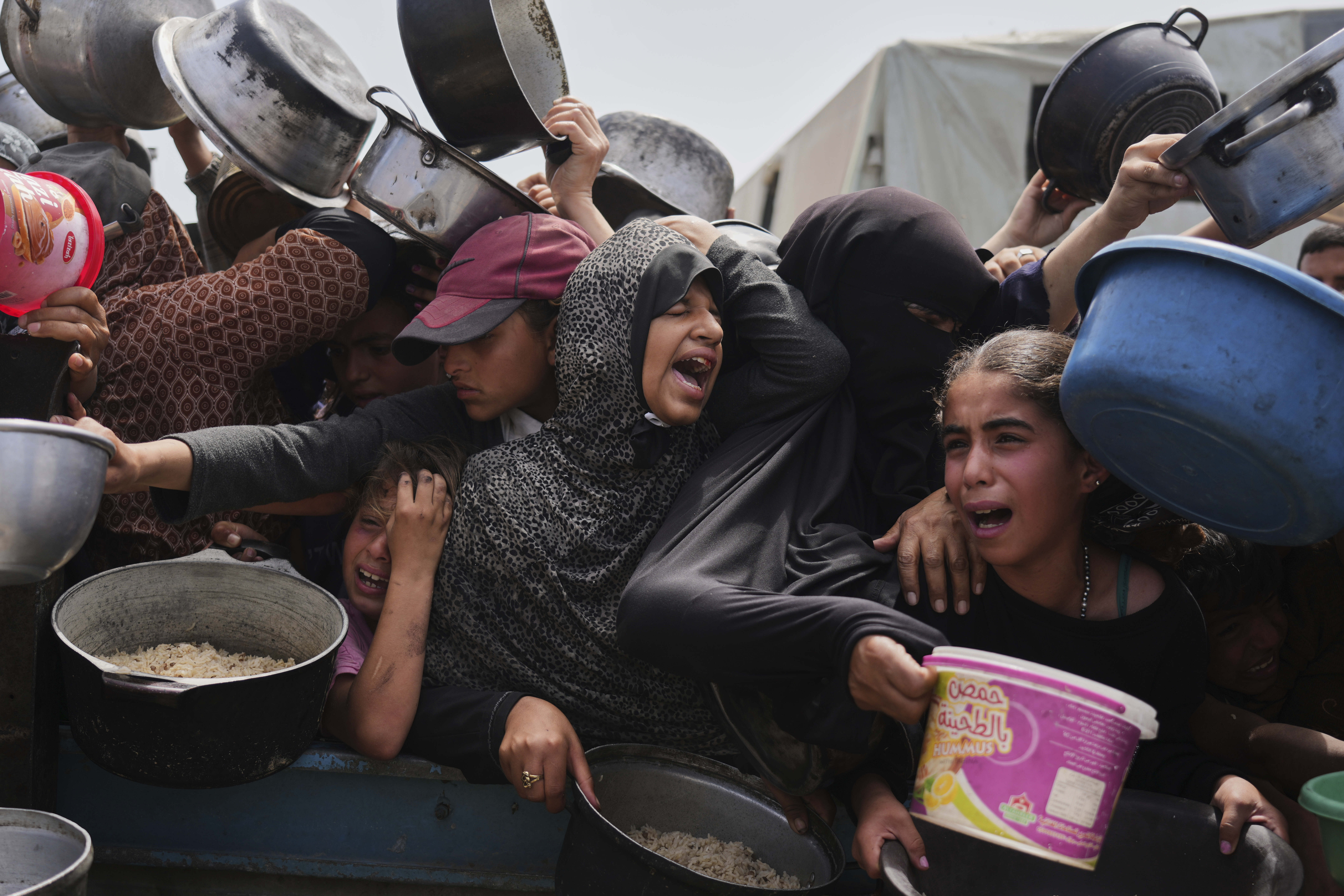 «Ο λιμός στη Γάζα ξεδιπλώνεται μπροστά στα μάτια μας»-4