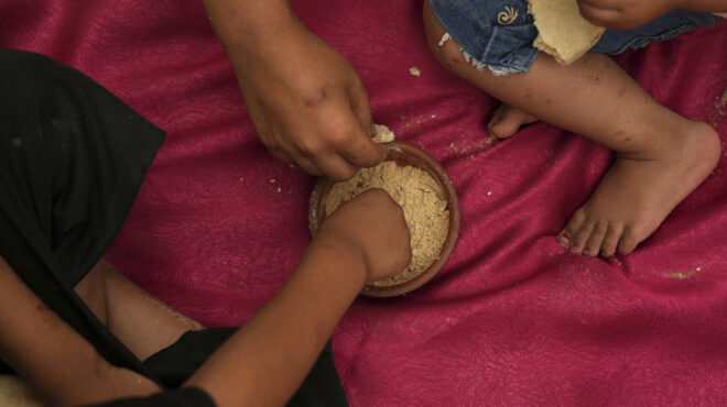 ο-λαβύρινθος-της-επανένωσης-563774056