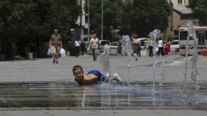 ρεκόρ-θερμοκρασίας-στο-κόσοβο-424c-τον-ι-563760658