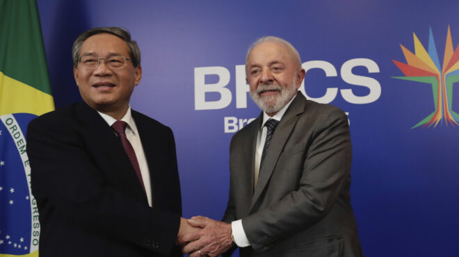 το-πεκίνο-στηρίζει-τη-βραζιλία-στην-κό-563752045