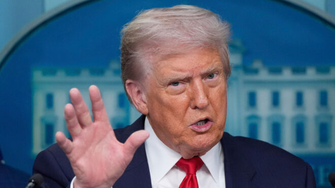 τραμπ-πούτιν-ο-χάρτης-της-ουκρανίας-563764525