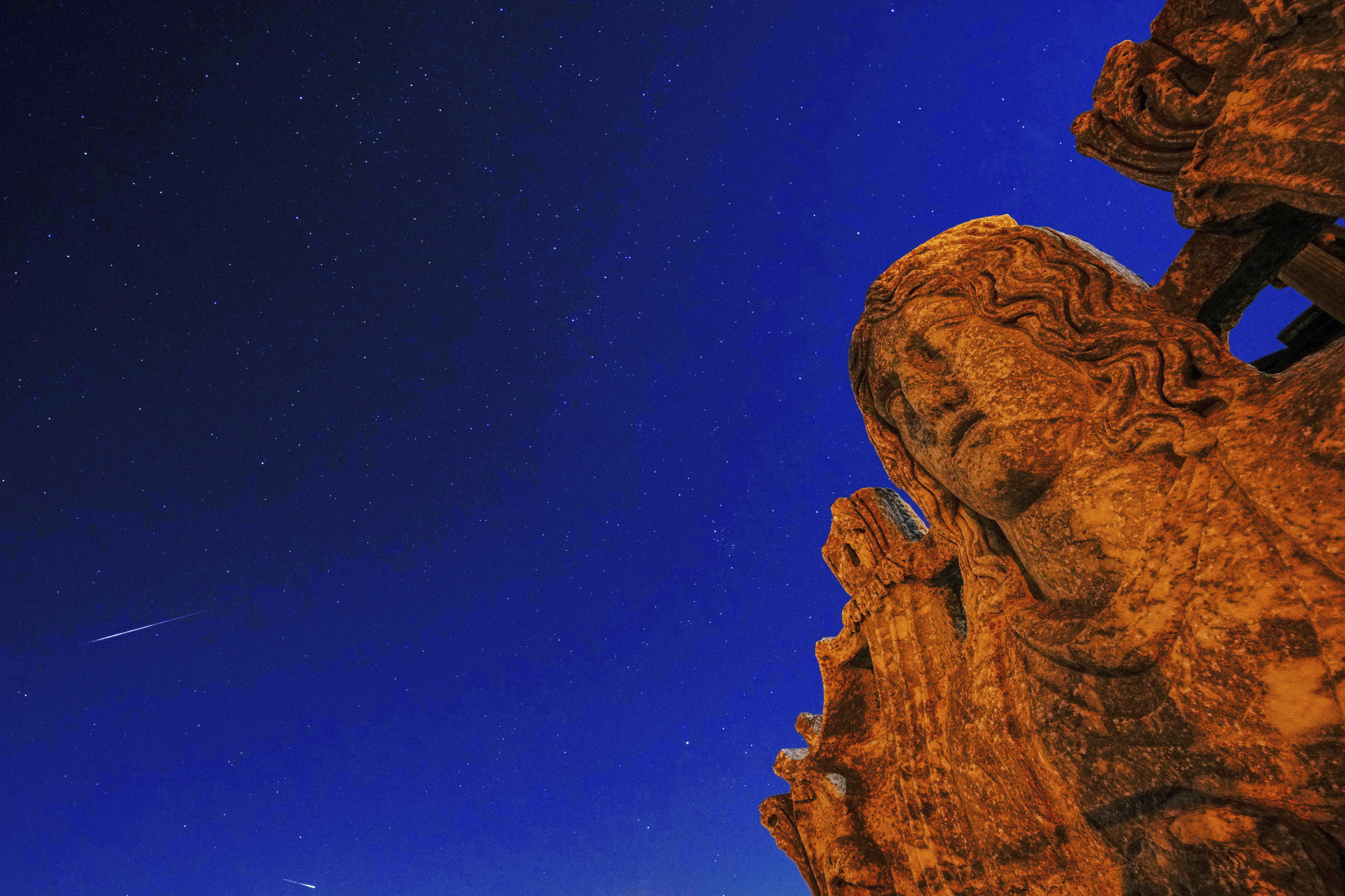 Περσείδες: Εικόνες από τη θεαματική «βροχή» διαττόντων αστέρων-2