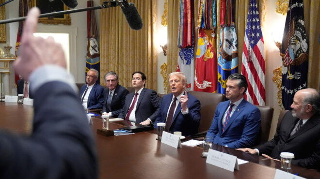 τραμπ-οι-καρποί-του-κατευνασμού-563784211