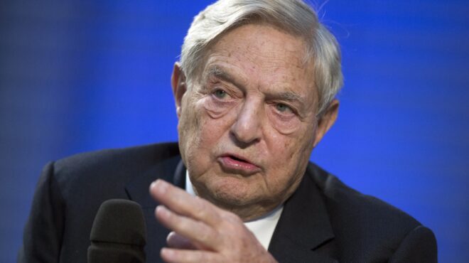 τραμπ-κατά-σόρος-παράφρων-θέλει-να-δια-563783875