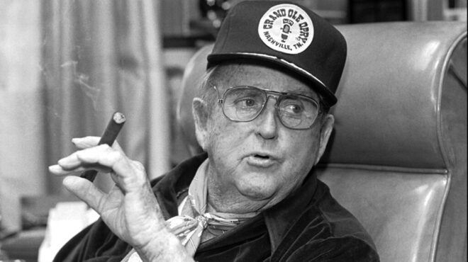 στο-φως-το-αρχείο-του-ντέιβιντ-μπόουι-563749084