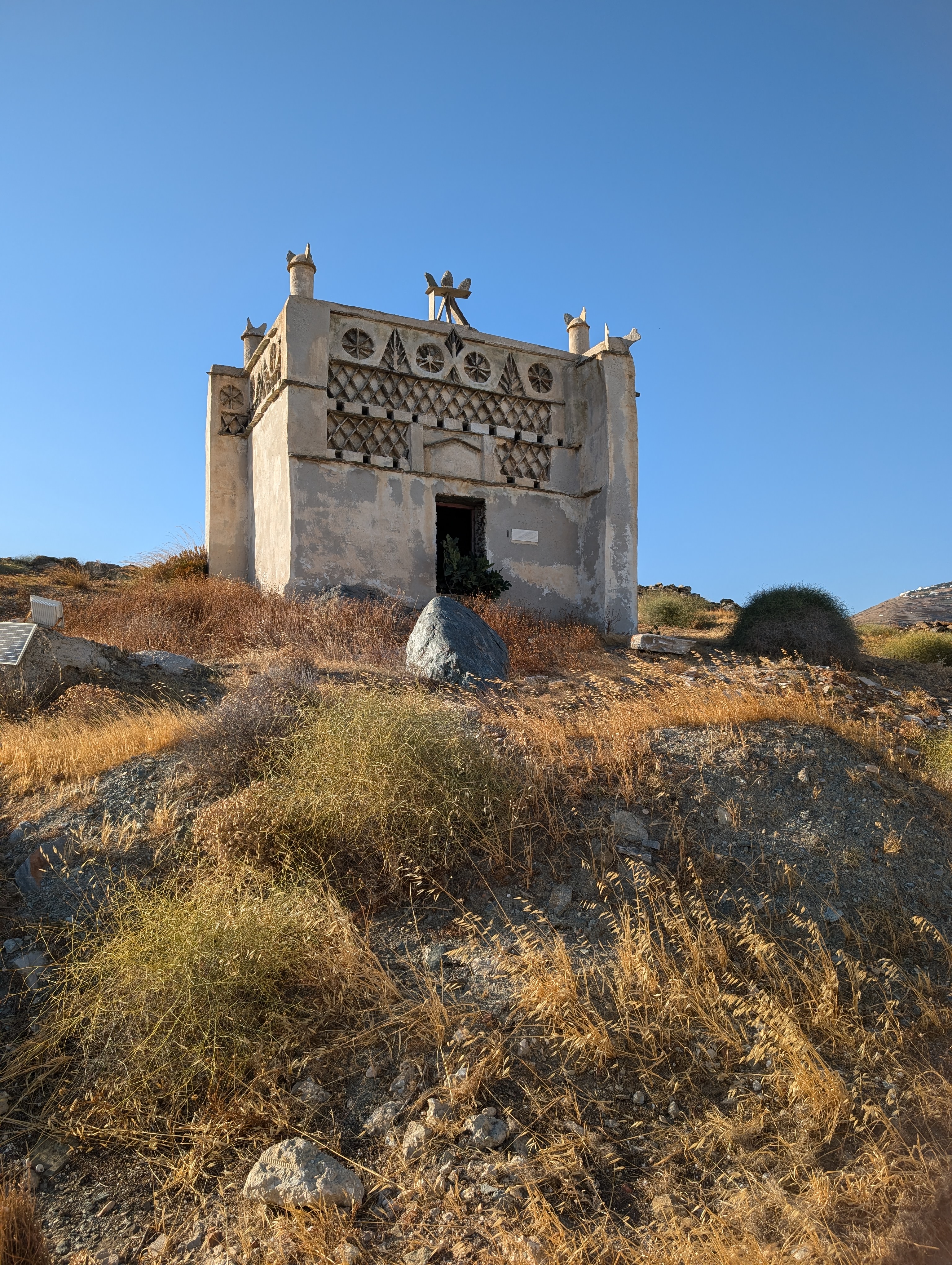 Τήνος: «Δίνουμε δεύτερη ζωή στους περιστεριώνες»-2