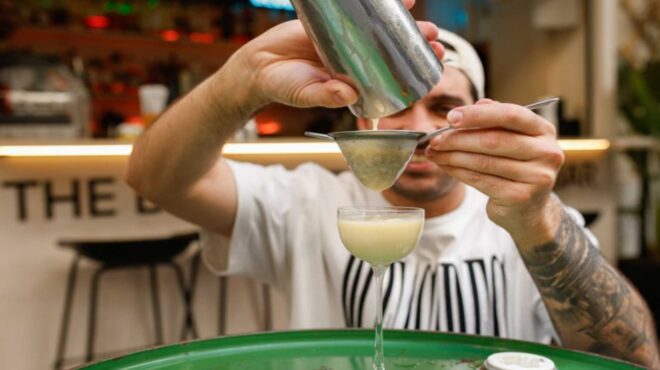 τα-κοκτέιλ-της-επιβίωσης-από-μπάρμεν-τ-563748196