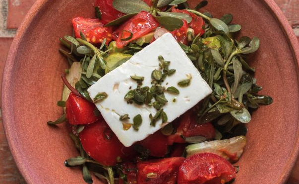 σαλάτα-με-ξυλάγγουρο-ντομάτα-γλιστρί-563753452