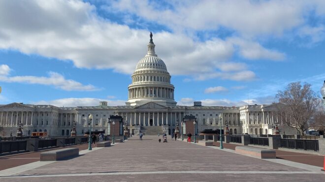 ηπα-πολιτικές-τριβές-για-την-ανακαταν-563775736