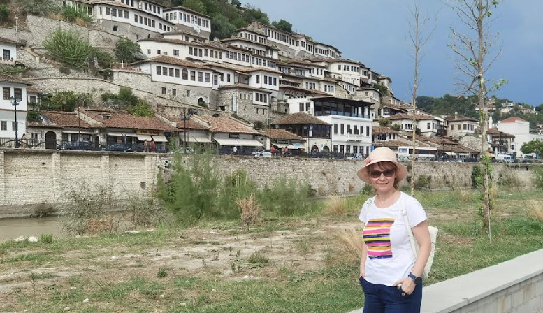 Οι Ελληνες που κάνουν διακοπές στην «Αλβανική Ριβιέρα»-2