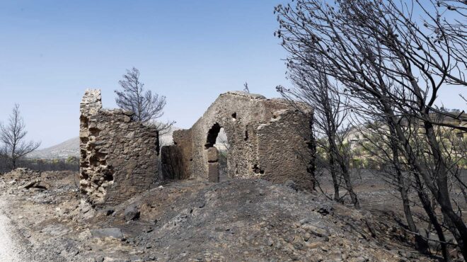 πύρινη-θύελλα-στην-κερατέα-563758006