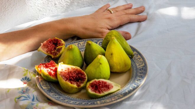 το-δέντρο-που-συμβολίζει-τη-θετική-στά-563764474