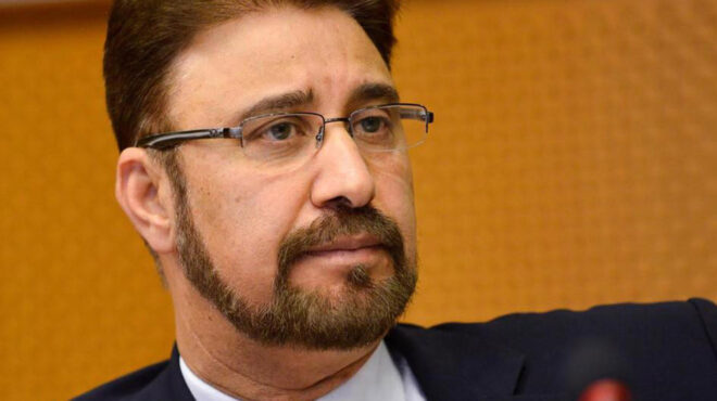 εντός-και-εκτός-ζητείται-αποπομπή-βρε-563760109